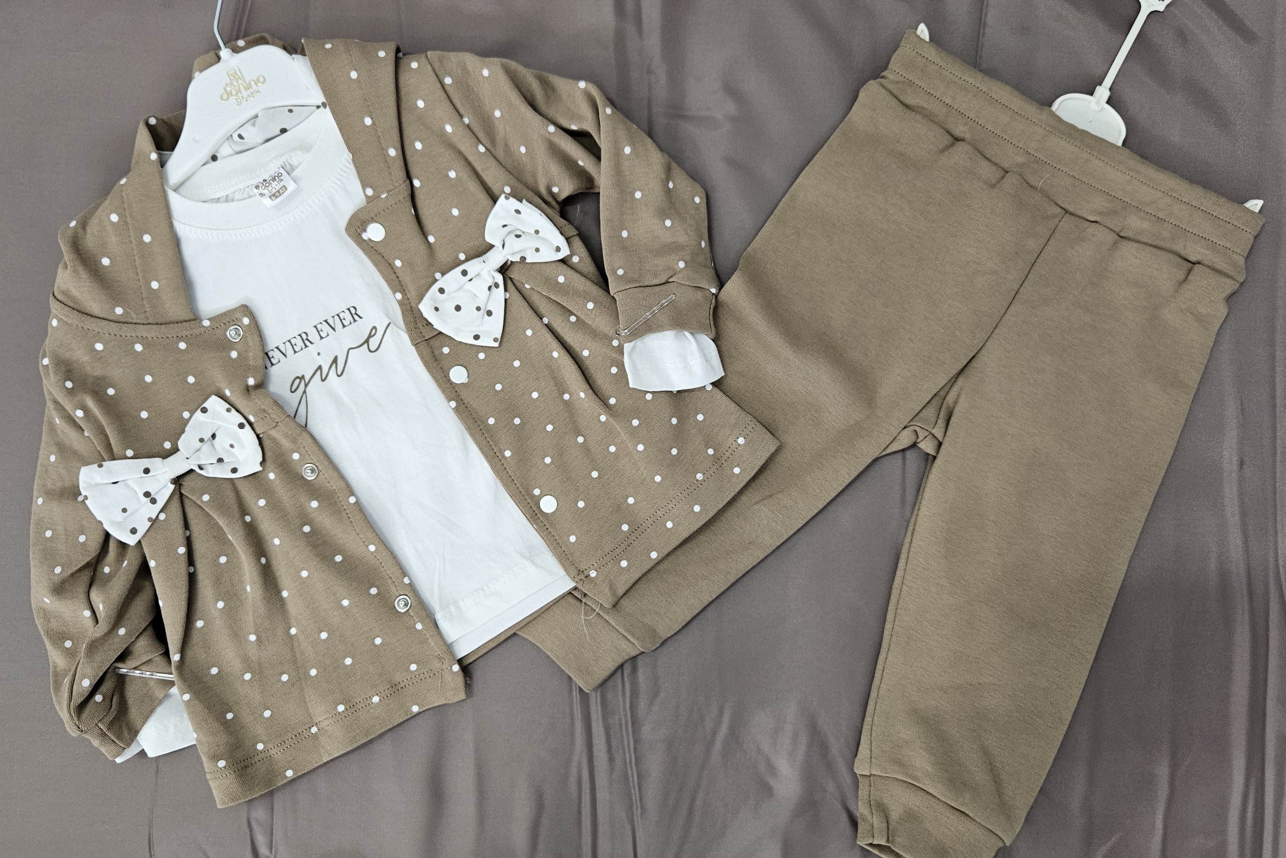 Set 3 piese fetițe din bumbac cu buline și fundițe